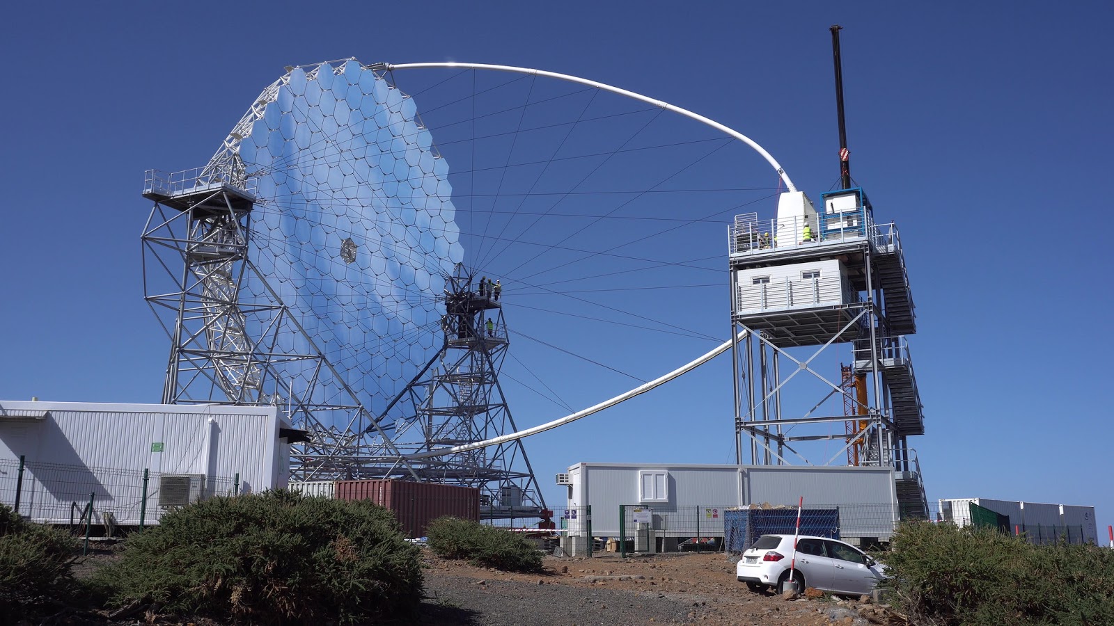 Large-Sized Telescope: il prototipo e i primi dati thumbnail