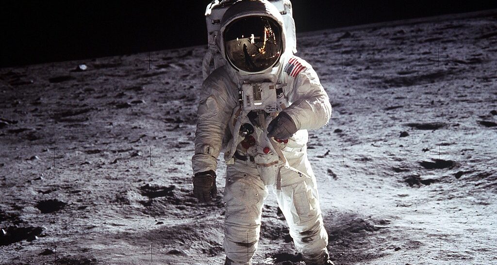 Top 10 (+1) film sulla Luna: fra scienza e fantascienza thumbnail