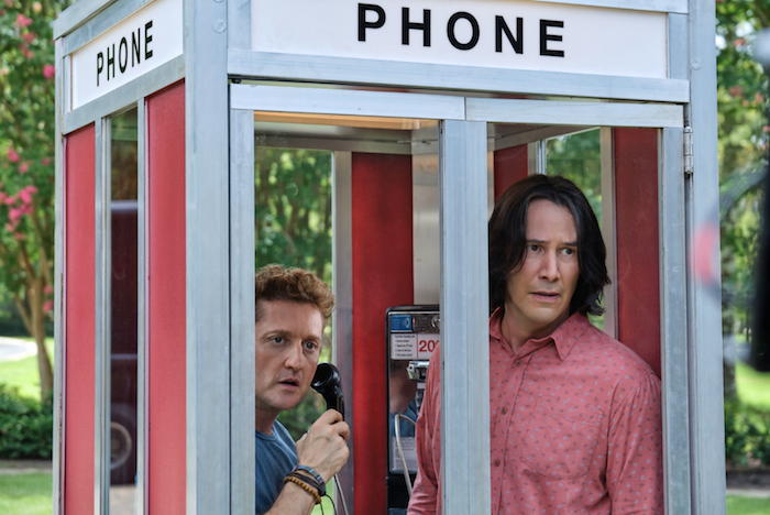 Bill & Ted, in vendita una replica della cabina telefonica thumbnail