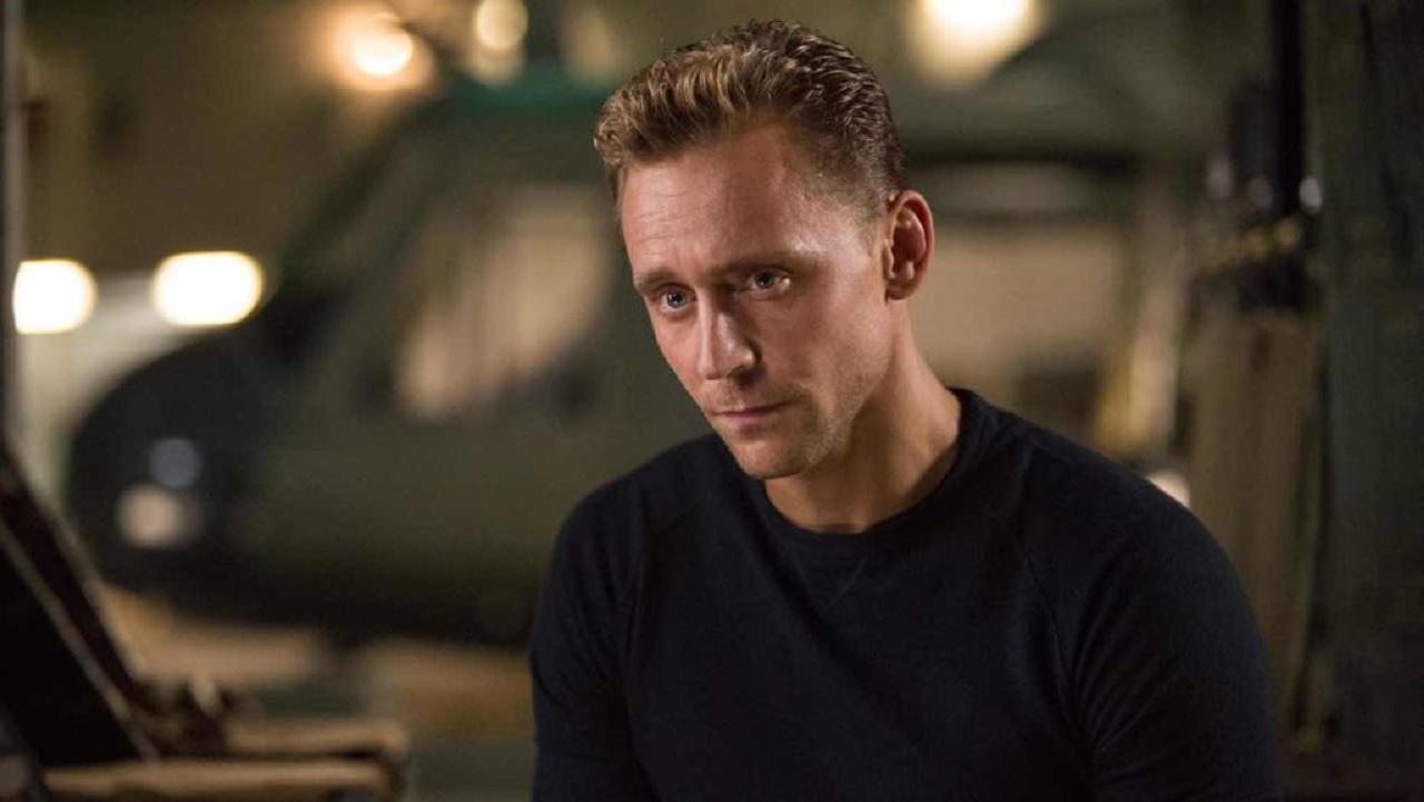 White Stork: Tom Hiddleston si unisce alla serie Netflix thumbnail