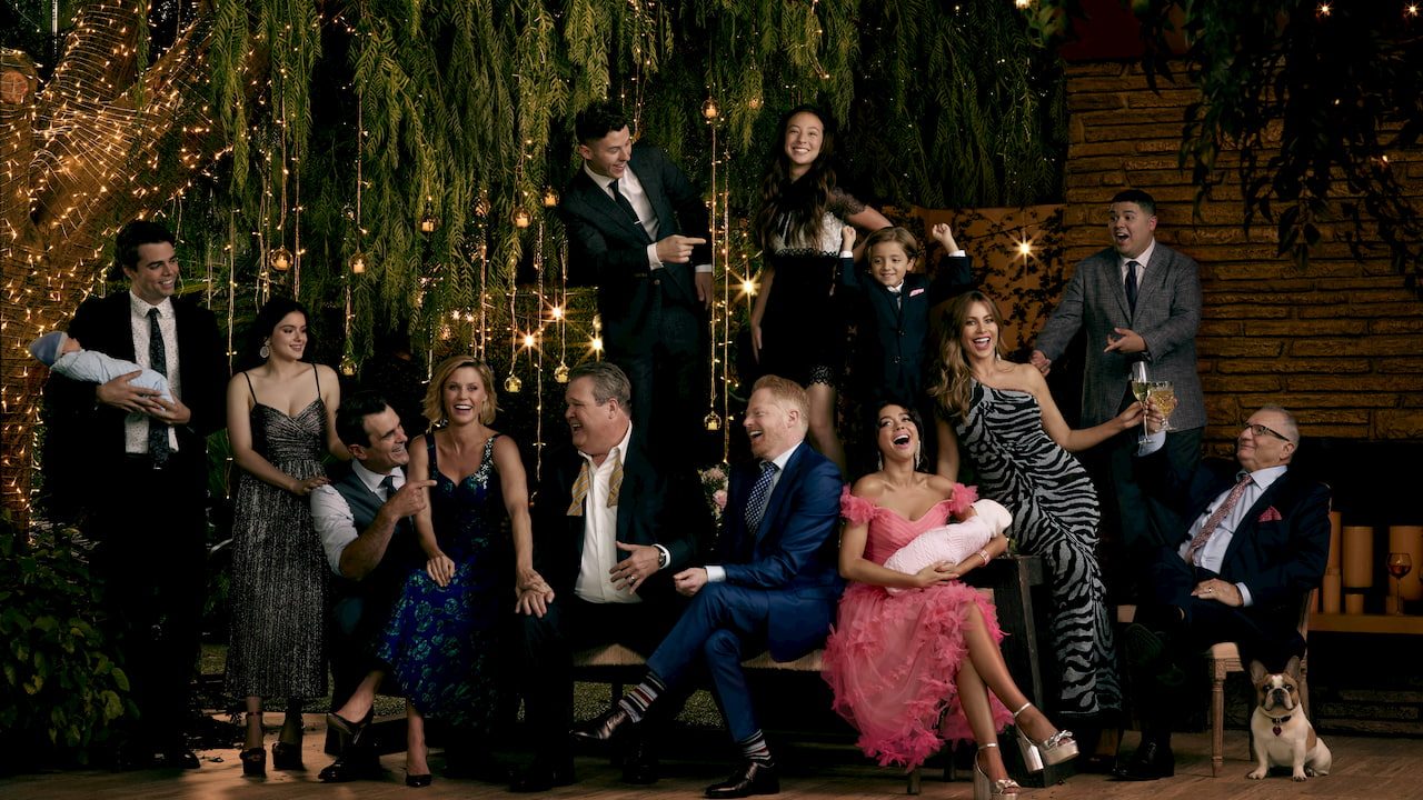 Modern Family torna questa sera su FOX con l'ultima stagione thumbnail