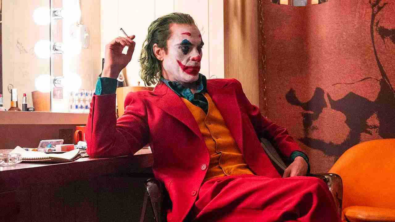 Joker ritorna sull'iconica scalinata per le riprese del sequel thumbnail