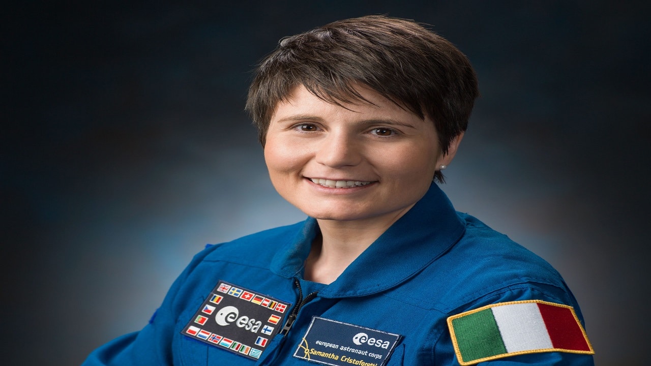 Samantha Cristoforetti prima donna europea al comando della Stazione spaziale thumbnail