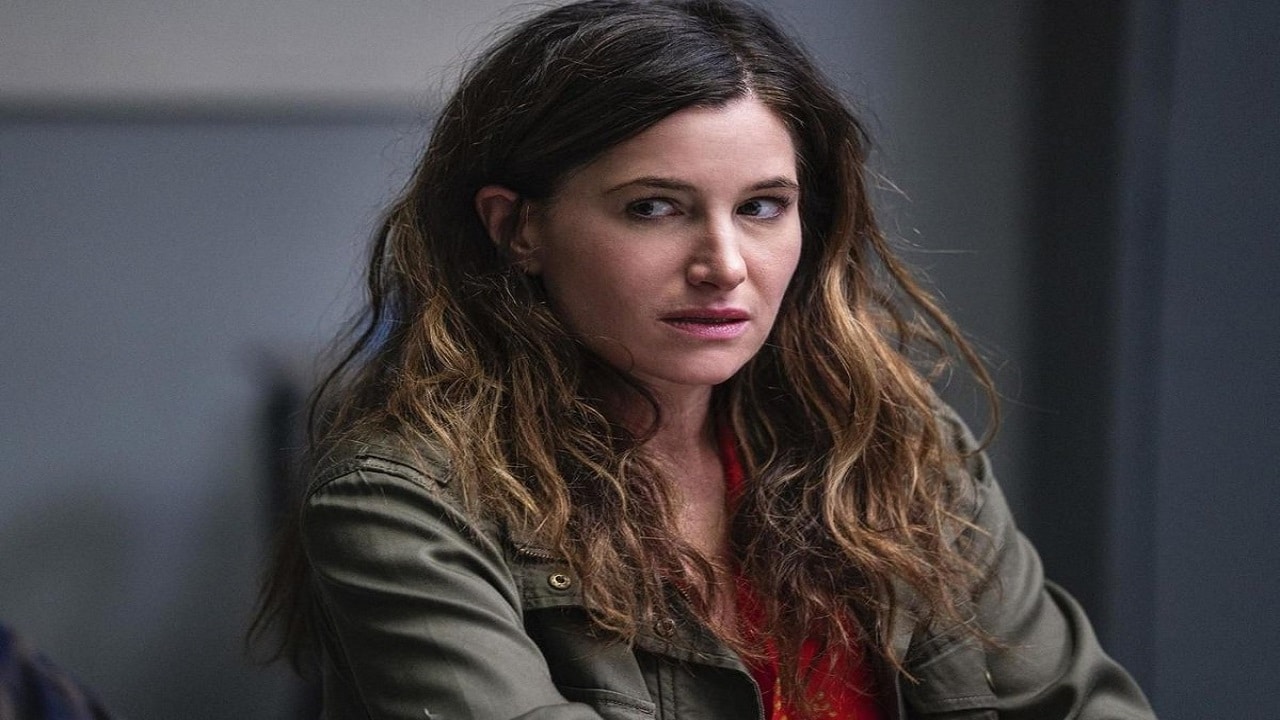Kathryn Hahn entra nel cast di Knives Out 2 thumbnail
