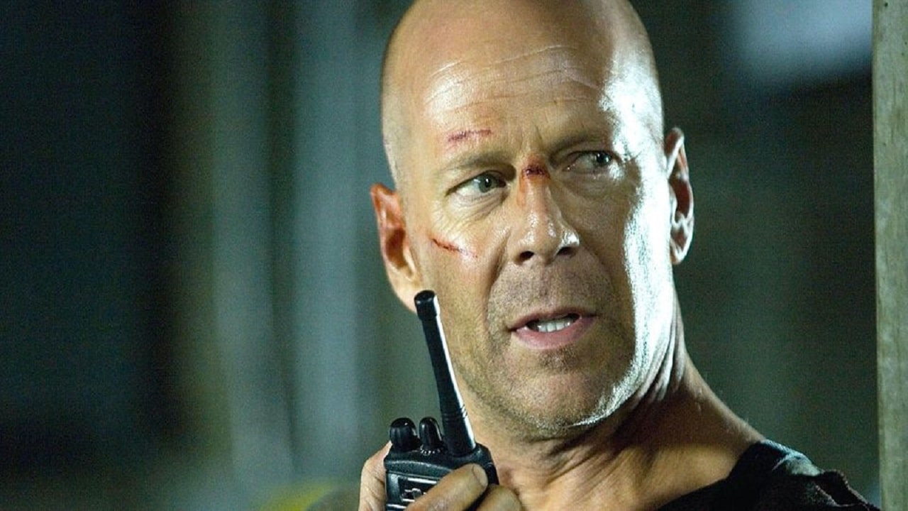 La famiglia di Bruce Willis annuncia la reale patologia dell'attore thumbnail