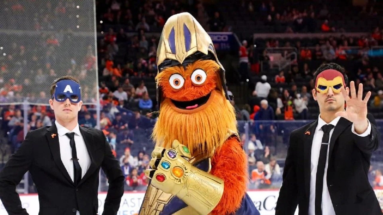 Gritty, la mascotte di una squadra di hockey, diventa Thanos in un promo thumbnail