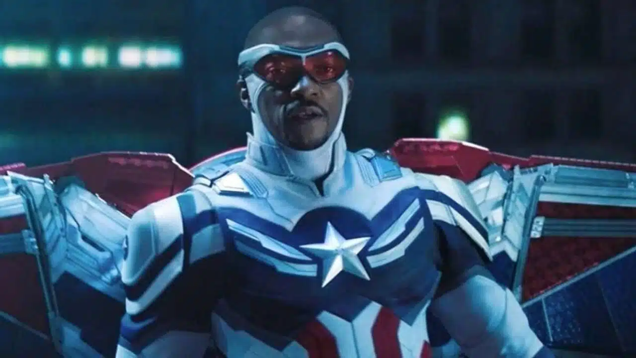Captain America: Brave New World, ecco Sam Wilson con il nuovo costume thumbnail