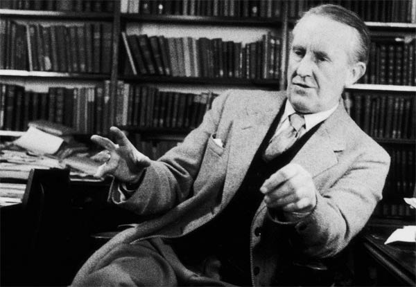 Tolkien: il film sul celebre scrittore uscirà nelle sale a maggio thumbnail