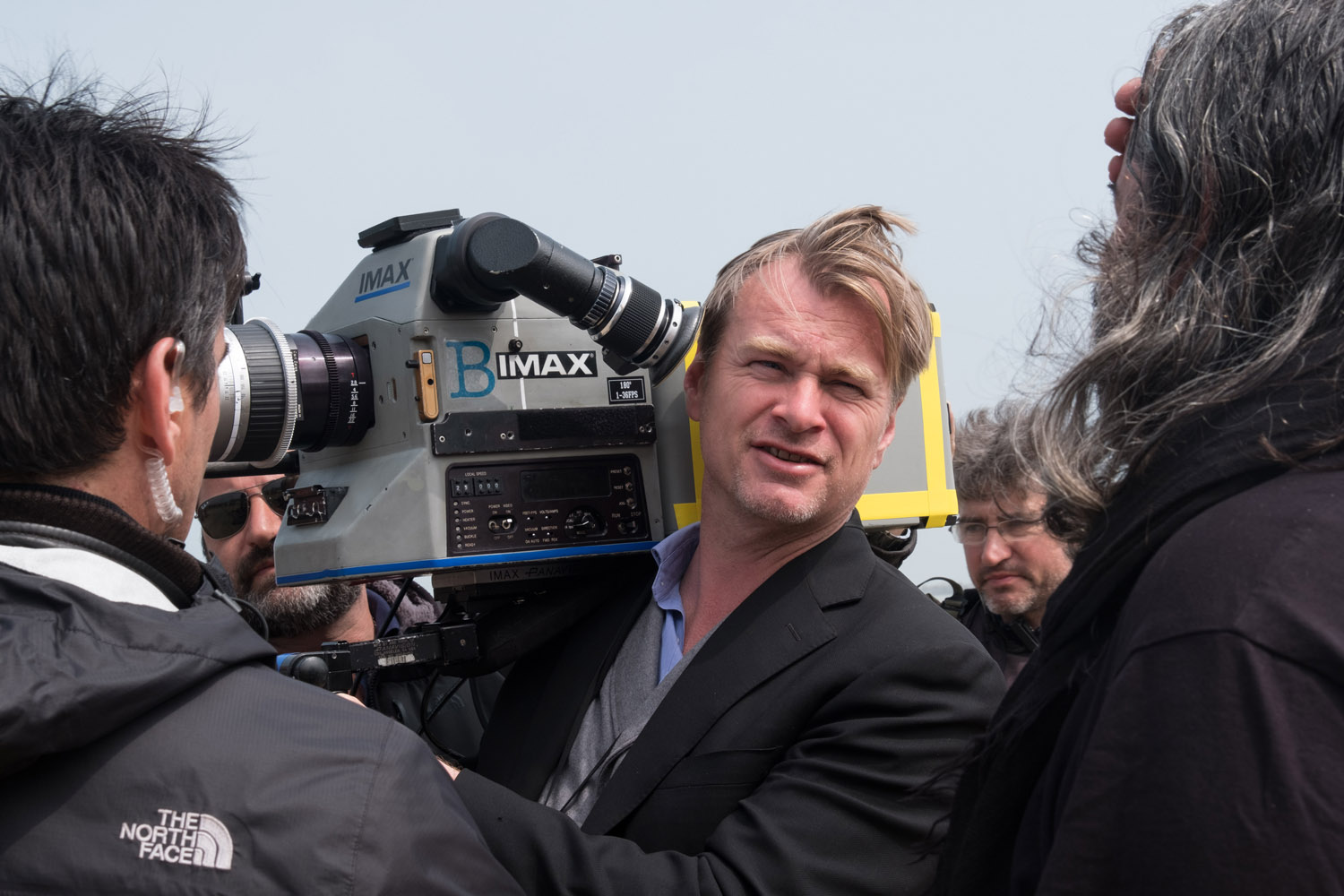 Il nuovo film di Christopher Nolan si intitolerà Tenet, rivelato il cast thumbnail
