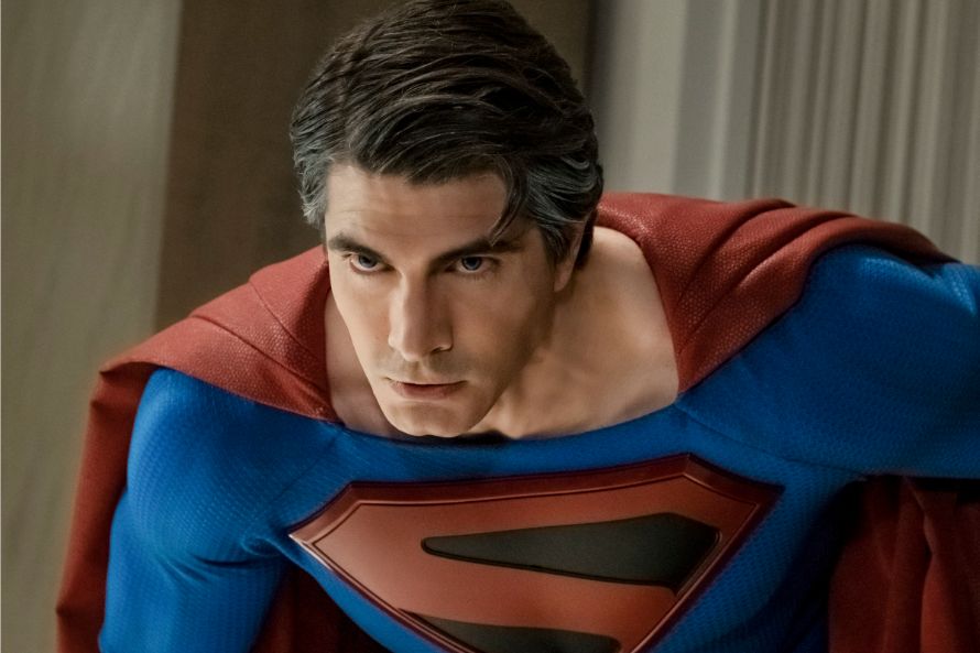 Crisi sulle Terre Infinite: Superman a confronto nella foto nuova thumbnail