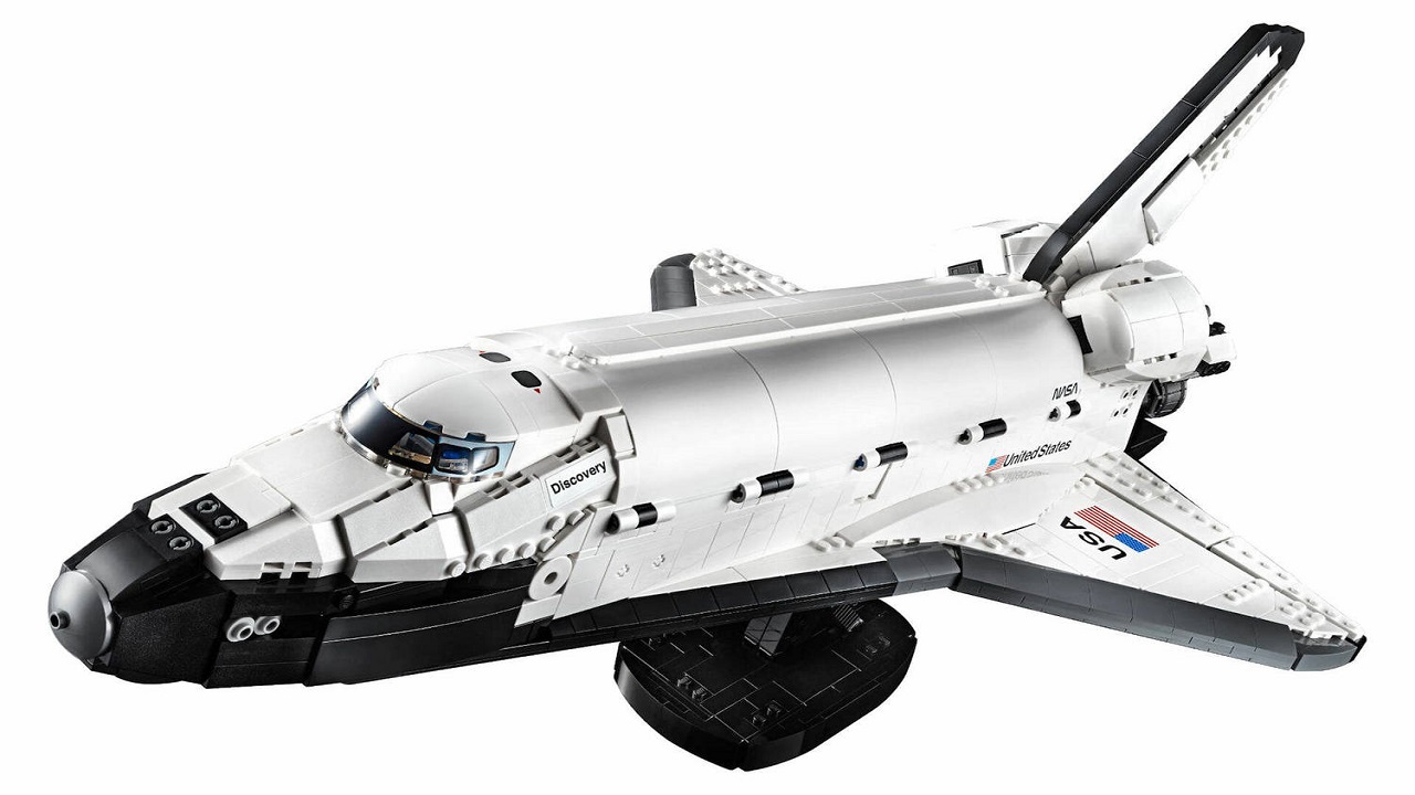 LEGO annuncia un nuovo space shuttle, più preciso e grande che mai thumbnail