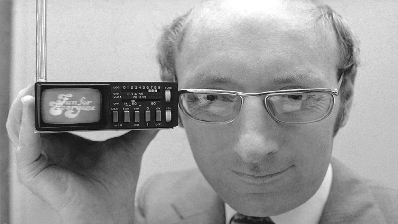 È morto Clive Sinclair, creatore dello ZX Spectrum thumbnail