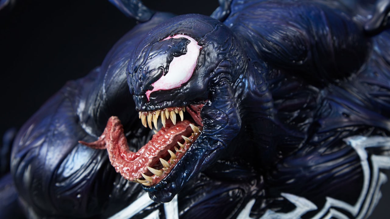 Sideshow Collectibles presenta la nuova statua di Venom thumbnail