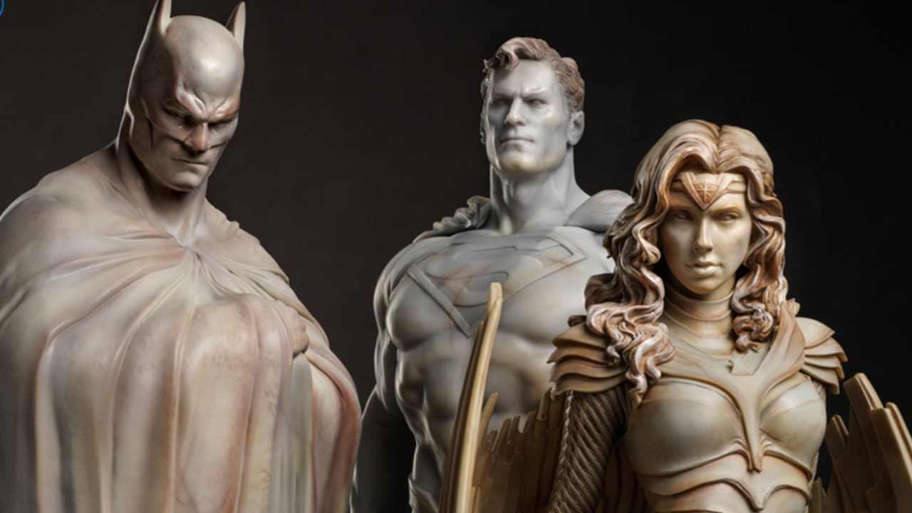 Wonder Woman, Superman e Batman: ecco le statue in stile greco thumbnail