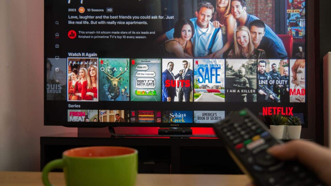 Netflix potrebbe alzare ancora i prezzi, almeno negli Stati Uniti thumbnail