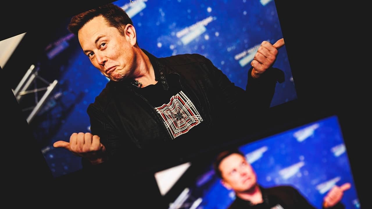 Licenziato per un post su Twitter (X)? Elon Musk promette di pagarti le spese legali thumbnail